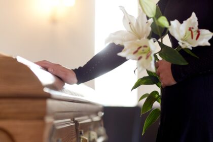 A Guide to Celebration of Life Funeral Home Obituaries