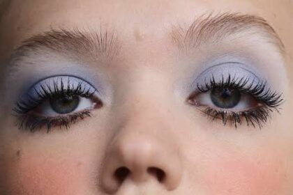 70s Makeup: The Complete Guide to Iconic 1970s Beauty Trends and How to Recreate Them Today